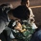 Para pemuda Tanggamus saat mengamankan satu pelaku pencurian mobil di Pekon Fajar Agung, Kecamatan Pringsewu, Kabupaten Pringsewu, Sabtu 7 Maret 2026, lalu | ist/Media Prioritastv.com.