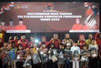 Ketua DPD PDI Perjuangan Provinsi Lampung Dr. Hj. Winarti, SE., MH saat membuka Musyawarah Anak Cabang (Musancab) PDIP Kabupaten Pringsewu 2026 di Gedung Balong Kuring, Minggu (8/3/2026). (Foto: istimewa)