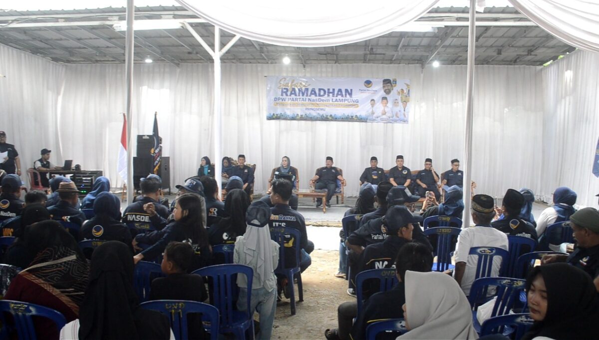 Herman HN Pimpin Aksi Ramadan NasDem, Ribuan Warga Terima Kurma(Foto: Prioritas tv/istimewa)