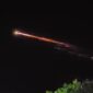 Benda mirip rudal yang beredar di media sosial melintasi langit Lampung, Sabtu 4 April 2026, malam | Dok. Tangkapan Layar Video.