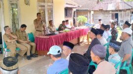 Pembukaan pelaksanaan PAW Pilkakon Banjar Agung, Limau, Tanggamus sebelum kegiatan pencoblosan suara, Senin 6 April 2026 |
