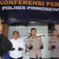 Konferensi pers penangkapan buronan Curannor yang kabur saat hendak dioperasi di RSUD Pringsewu dan (insert) tersangka Suradi yang telah dijebloskan ke sel tahanan, Senin 6 April 2026 | Samuel/Media Prioritastv.com.