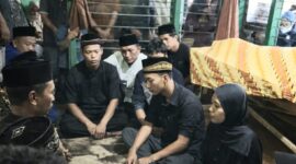 Pernikahan Putra dari korban Yuni Mardiatun dihadapan jenazahnya usai kecelakaan di Gading Rejo, Pringsewu, Selasa 7 April 2026, sore | ist/Media Prioritastv.com.