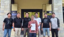 Terduga pelaku inisial JK saat membuat pernyataan tidak mengulangi perbuatannya, Kamis 16 April 2026 | Dok. Humas Polres Tanggamus.