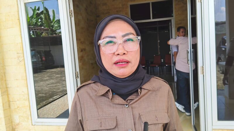Ketua DPRD Kota Metro, Ria Hartini saat memberikan keterangan pers, Rabu 22 April 2026 | Raditya/Media Prioritastv.com.