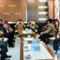 Ketua DPRD Pringsewu Suherman dan Bupati Riyanto Pamungkas saat kunjungan kerja ke Madiun, Selasa 5 Mei 2026 | Dok. Humas Pemkab Pringsewu.