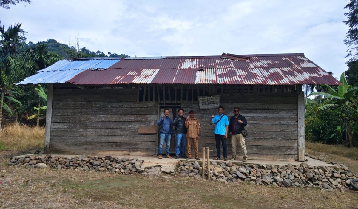 Anggota Kodim 0425/Tanggamus saat mendatangi lokasi sekolah jauh di Pedukuhan Batu Nyangka, Pekon Tanjung Raja, Cukuh Balak, Rabu 6 Mei 2026 | Dok. Kodim 0424 Tanggamus.