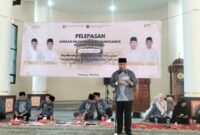 Bupati Tanggamus H. Moh. Saleh Asnawi saat memberikan pesan kepada para jamaah haji di Islamic Center Kota Agung, Kamis 7 Mei 2026 | Herdi/Media Prioritastv.com.