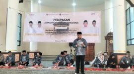 Bupati Tanggamus H. Moh. Saleh Asnawi saat memberikan pesan kepada para jamaah haji di Islamic Center Kota Agung, Kamis 7 Mei 2026 | Herdi/Media Prioritastv.com.