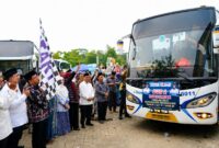 Bupati Pringsewu Riyanto Pamungkas saat melepas jamaah haji di Islamic Center setempat, Jumat 8 Mei 2026 | Samuel/Media Prioritastv.com.