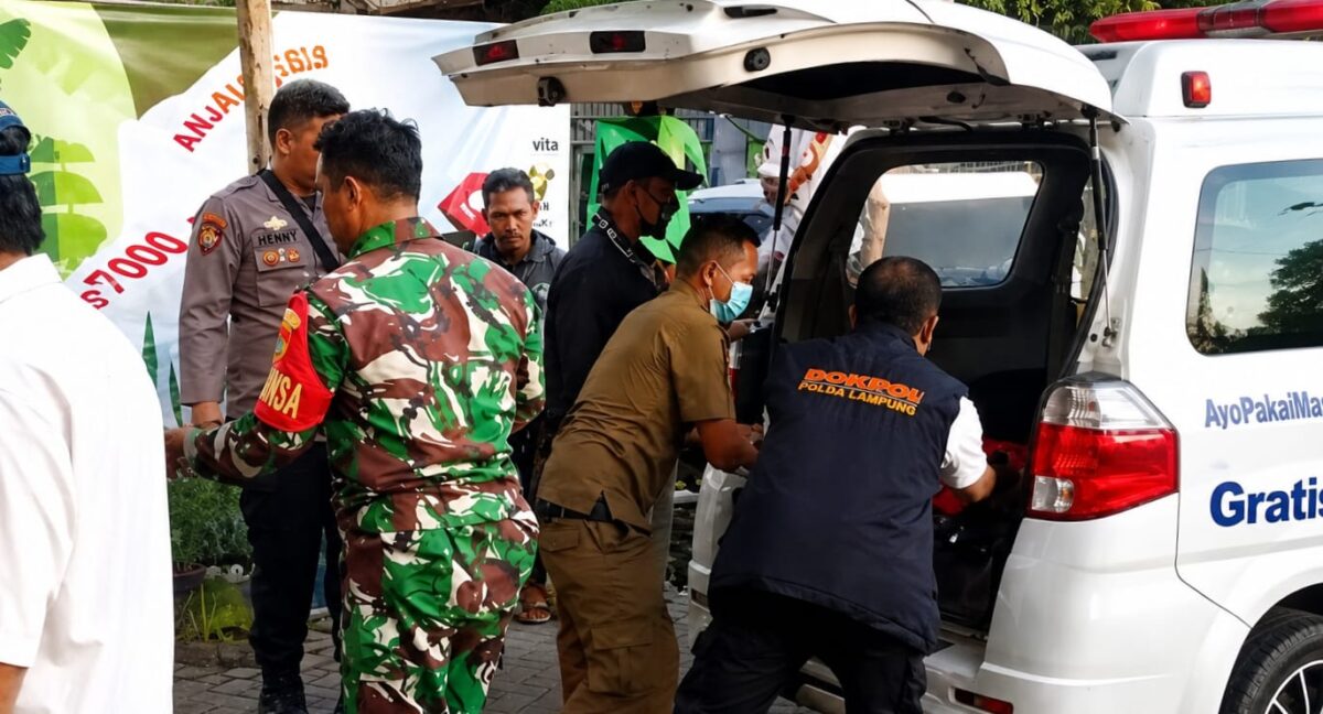 Proses evakuasi jenzah korban usai diduga ditembak pelaku Curanmor di Bandar Lampung, Sabtu 9 Mei 2026 | ist/Media Prioritastv.com.