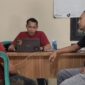 Tersangka BI (kiri) saat diinterogasi personel Polsek Gading Rejo usai ditangkap pada Kamis 7 Mei 2026 | ist/Media Prioritastv.com.