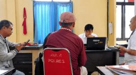 Ketua Satgas Jalan Lurus Herwan saat membuat laporan di Polres Tanggamus, Senin 25 Mei 2026 | Dok. Satgas Jalan Lurus Tanggamus.