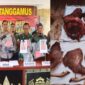 Kapolres Tanggamus AKBP Rahmad Sujatmiko saat memimpin konrensi pers penangkapan pemburu rusa sambar dan daging rusa yang telah dipotong saat diamankan petugas, Selasa 26 Mei 2026 | Herdi/Media Prioritastv.com.