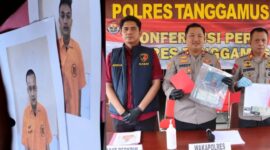 Foto dua tersangka yang berhasil ditangkap saat ditampilkan dalam konferensi pers di Mapolres Tanggamus, Selasa 26 Mei 2026 | Herdi/Media Pioritastv.com.