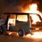 Kondisi mobil angkot yang terbakar di sekitar jembatan Sekampung, Sukoharjo, Pringsewu, Sabtu 30 Mei 2026 | ist/Media Prioritastv.com.