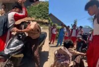 Kolase foto saat korban mendapatkan pemukulan oleh pelaku dalam video viral yang beredar | Tangkapan Layar Video.
