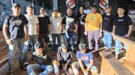 Dua tersangka begal motor yang dihadiahi timah panas Polres Lampung Timur dan seorang penadah yang turut ditangkap, Sabtu 30 Mei 2026 | Dok. Polres Lampung Timur.