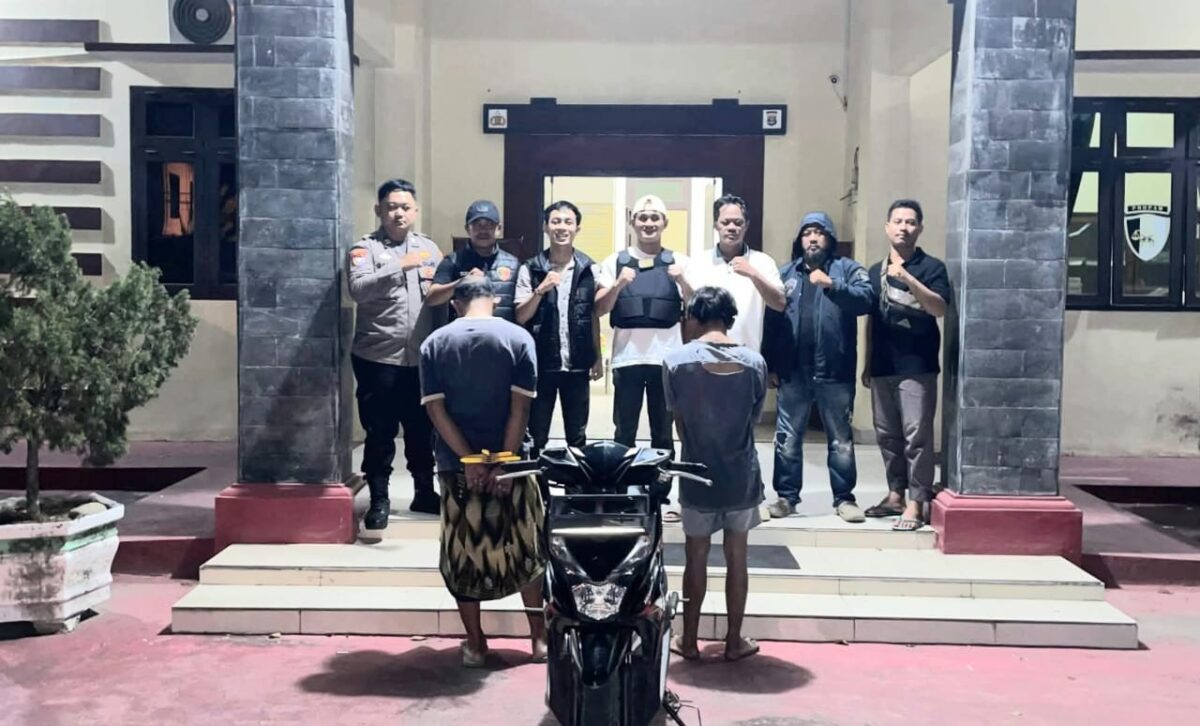 Tersangka Curanmor YY dan penadahnya AS usai ditangkap sebelum dijebloskan ke sel tahanan, Rabu 3 Juni 2026 | Dok. Humas Polres Tanggamus.