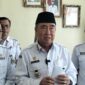 Bupati Tanggamus H. Moh. Saleh Asnawi saat memberikan keterangan pers terkait pembayaran gaji 13 ASN Tanggamus, Rabu 3 Juni 2026.