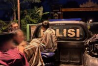 Ketiga santri yang ditemukan Tim Patroli Perintis Presisi Polres Tanggamus saat hendak diantarkan ke kediamannya, Rabu 3 Juni 2026 | Dok. Humas Polres Tanggamus.