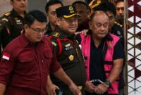 Eks Kepala BGN Dadan Hindayana saat digiring Kejagung menuju mobil tahanan, Rabu 3 Juni 2026 | Ubay/Media Prioritastv.com.