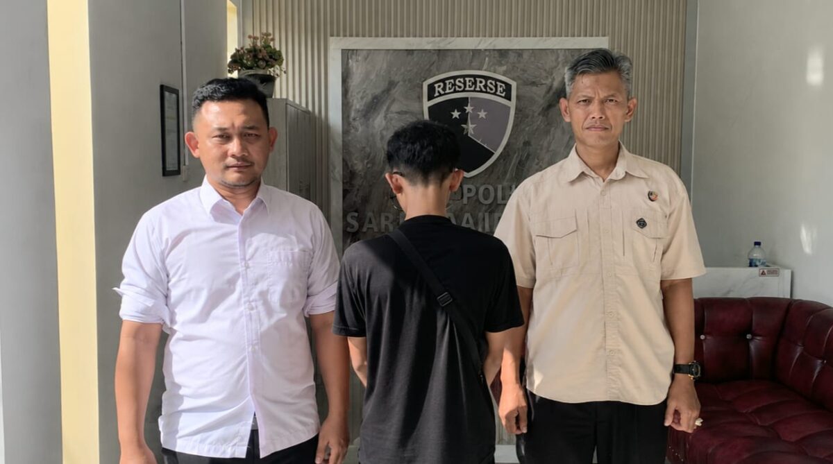 Kasat Intelkam AKP Efriansyah saat mendampingi penyerahan tersangka ke Sat Reskrim Polres Tanggamus, Rabu 3 Juni 2026 | Dok. Humas Polres Tanggamus.