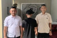 Kasat Intelkam AKP Efriansyah saat mendampingi penyerahan tersangka ke Sat Reskrim Polres Tanggamus, Rabu 3 Juni 2026 | Dok. Humas Polres Tanggamus.