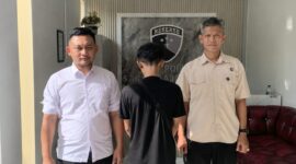 Kasat Intelkam AKP Efriansyah saat mendampingi penyerahan tersangka ke Sat Reskrim Polres Tanggamus, Rabu 3 Juni 2026 | Dok. Humas Polres Tanggamus.