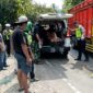 Polisi saat melakukan evakuasi jenazah korban usai kecelakan di Jalan Raya Batu Kramat, Kota Agung Timur, Tanggamus, Jumat 5 Juni 2026 | Herdi/Media Prioritastv.com.