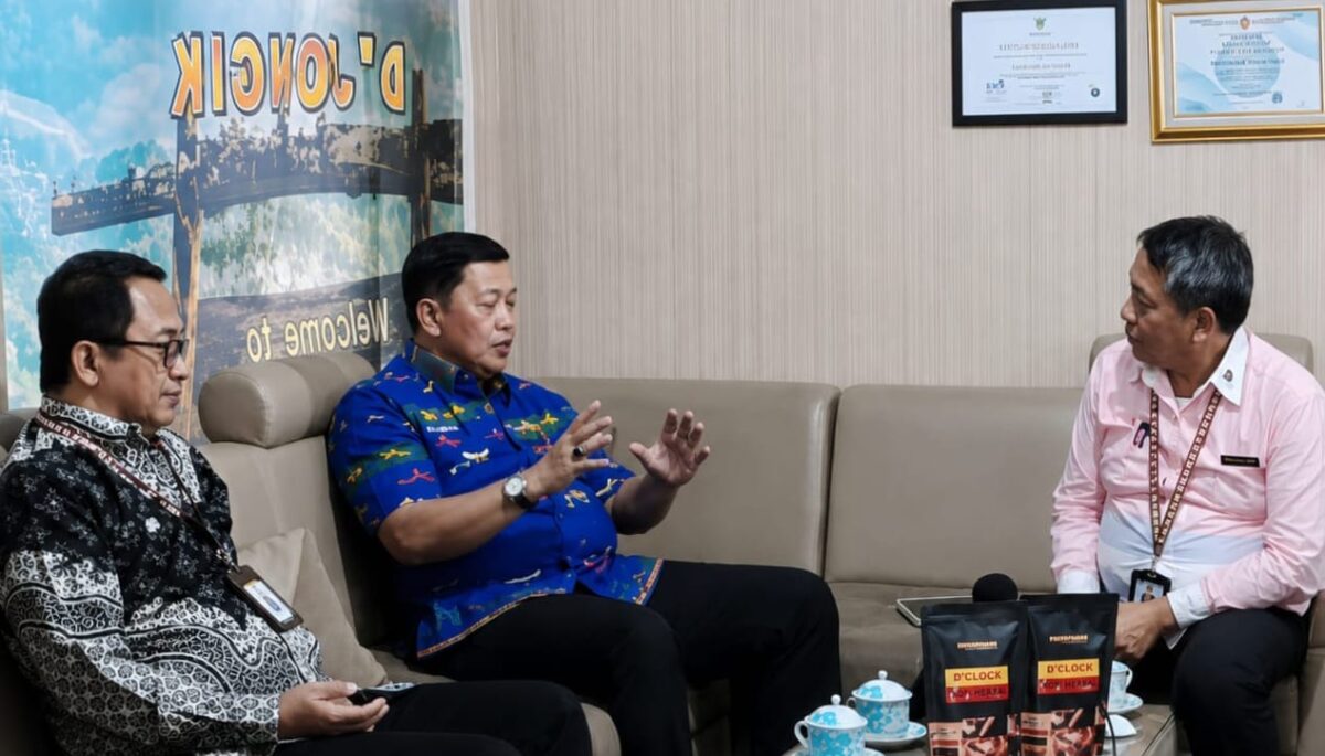 Program podcast dan siaran langsung D'Jongik (Mejong Sua Ngicik) yang digelar Dinas Komunikasi dan Informatika (Diskominfo) Kabupaten Tanggamus, Jumat (5/6/2026) | Herdi/Media Prioritastv.com.