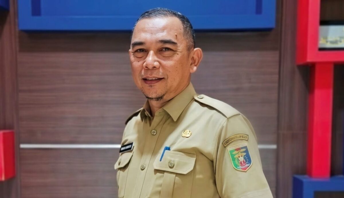 Kepala SMA Negeri 1 Metro, Ibnu Budi Cahyana | ist/Media Prioritastv.com.