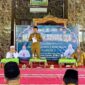 Bupati Pringsewu Riyanto Pamungkas saat memberikan samburan dalam zikir dan doa menyambut tahun baru islam 1448 Hijriah, Senin 15 Juni 2026 | Samuel/Media Prioritastv.com.