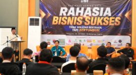 Bupati Pringsewu Riyanto Pamungkas saat memberikan sambutan dalam kegiatan Indonesia Islamic Business Forum Series 2026 di Hotel Regency, Sabtu 20 Juni 2026 | Samuel/Media Prioritastv.com.