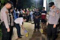 Polisi saat melakukan olah TKP pembunuhan seorang istri oleh suaminya di Dusun Pamenang V, Pekon Pamenang, Pagelaran, Pringsewu, Jumat 26 Juni 2026 | Dok. Humas Polres Pringsewu.