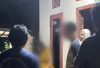 Oknum Kepala SPPG di Kota Agung Tanggamus yang diduga digrebek istri sah di salah satu kontrakan di Pekon Kota Batu, Kota Agung, Selasa 28 Juli 2026 | Viona/Ist/Media Prioritastv.com.