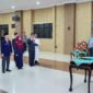 Prosesi pengambilan sumpah jabatan dalam pelantikan sejumlah pejabat di lingkung Pemkab Pringsewu oleh Bupati Riyanto Pamungkas, Kamis 30 Juli 2026| Samuel/Media Prioritastv.com.