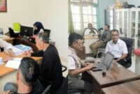Kolase foto saat pemeriksaan dua tersangka oleh Balai Gakkum Kehutanan Wilayah Sumatera | Dok : Balai Gakkum Wilayah Sumatera.