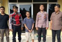 Tersangka Heru Purwanto saat akan diberangkatkan ke Kejaksaan Negeri Pringsewu dari Polsek Pagelaran, Kamis 6 Agustus 2026 | Dok. Humas Polres Pringsewu.