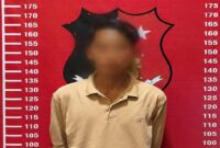 Tersangka S yang berhasil ditangkap Polres Pesisir Barat.