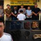 Kolase foto tersangka yang berhasil ditangkap dan barang bukti yang diamankan polisi, Rabu 12 Agustus 2026 | Dok. Humas Polres Tanggamus.