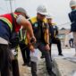 Gubernur Lampung saat meninjau progres pembangunan Pembangunan Jalan Pringsewu Kalirejo, di Desa Rejosari, Kabupaten Pringsewu, Jumat (14/8/2026) | Dok. Diskominfotik Lampung.