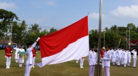 Pengibaran Sang Saka Merah Putih dalam upacara Hari Ulang Tahun ke 81 Republik Indonesia Kabupaten Tanggamus di Lapangan Merdeka, Kota Agung, Senin 17 Agustus 2026 | Herdi/Media Prioritastv.com.
