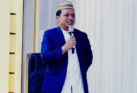 Bupati Pringsewu Riyanto Pamungkas saat menghadiri Maulid Nabi dan Haul KH. Abdullah Sayuti Pringsewu, di Pondok Pesantren Nurul Huda, Pringkumpul, Kelurahan Pringsewu Selatan, Kecamatan Pringsewu, Sabtu (29/8/2026) malam. 2026 | Samuel/Media Prioritastv.com.