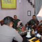 Pasis Seskoad LXIV saat berdiskusi di ruang Wakapolres Tanggamus, Senin 31 Agustus 2026 | Dok. Humas Polres Tanggamus.