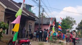 Warga saat berkerumun usai korban tersengat listrik usai di evakuasi ke fasilitas kesehatan di Pekon Argomulyo, Kecamatan Sumberejo, Tanggamus, Selasa 25 Agustus 2026 | ist/Media Prioritastv.com.