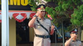 Kapolres Tanggamus AKBP Rahmad Sujatmiko saat memimpin upacara Hari Juang Polri 2026 di Lapangan Mapolres setempat, Jumat 21 Agustus 2026 | Dok. Humas Polres Tanggamus.