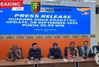 Konferesi Pers Pemprov Lampung terkait perkembangan terkini dampak erupsi Gunung Anak Krakatau yang disampaikan Wakil Gubernur Lampung, Jihan Nurlela, Selasa 8 September 2026, malam.