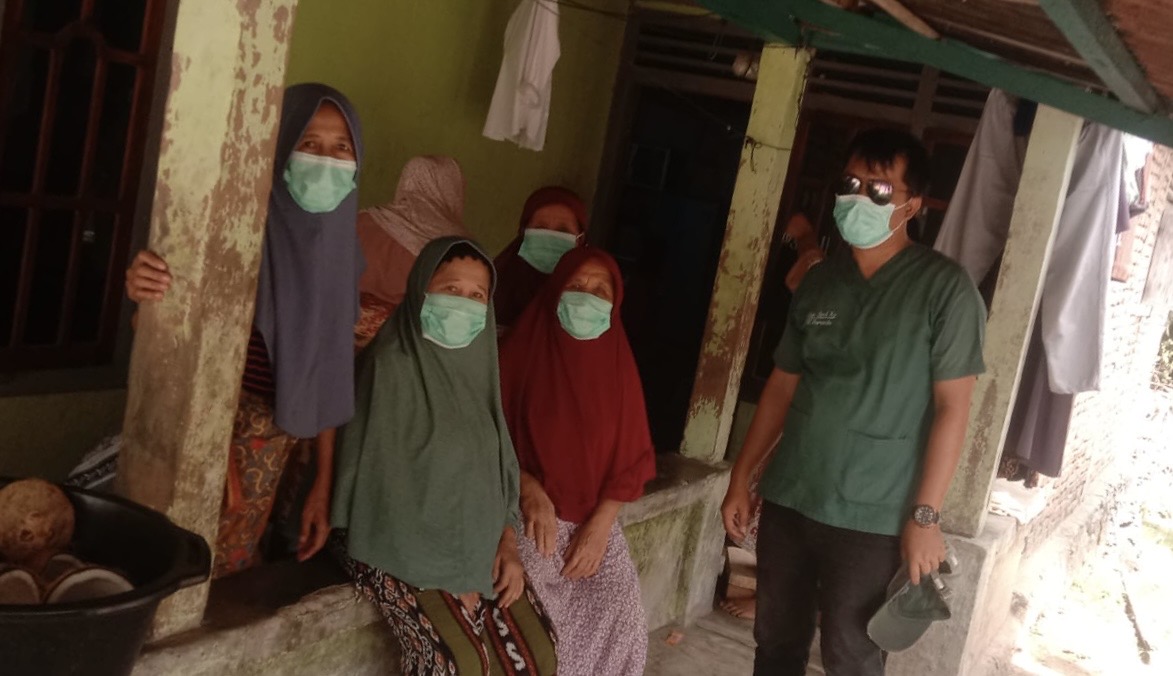 Kondisi warga Lansia di Pekon Martanda Pematang Sawa yang ditinjau dan diberikan masker oleh Puskesmas setempat, Sabtu 5 September 2026 | ist/Media Prioritastv.com.