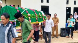 Jenazah Rayhan saat hendak diberangkatkan ke pemakaman, Selasa 22 September 2026 | ist/Media Prioritastv.com.